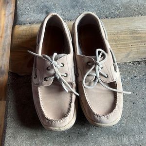 Like new boat shoes
